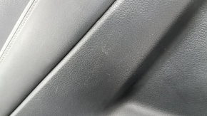 Cartela de ornamente usi spate stanga Nissan Rogue 17-20 negru cu insertie neagra din plastic, cotiera piele neagra, turnare grafit, cu maner, zgarieturi, pentru curatare