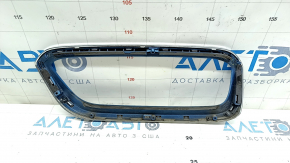 Накладка капота левая BMW i3 14-21 хром, надломана направляйка, песок