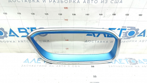 Накладка капота правая BMW i3 14-21 хром, сломана направляйка, песок