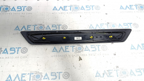 Garnitură prag față stânga exterior BMW 3 F30 12-18 negru cu crom, zgârieturi