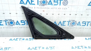 Форточка глухое стекло задняя правая Honda Insight 19-22 хром, царапины на хроме