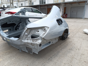 Четверть крыло задняя правая Mercedes W213 E 300/350 17-23 на кузове, серебро, тычки