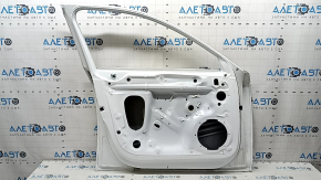 Дверь голая передняя левая Audi A4 B9 17-18 с ограничителем, белый LY9C, замят угол, затерта, тычка, вмятина