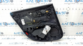 Обшивка двери карточка задняя правая Audi A4 B9 17-19 черная, черный подлокотник кожа, вставка черная кожа, с ручкой и сетками динамиков и кнопкой, царапины