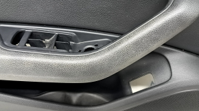 Обшивка двери карточка передняя левая Audi A4 B9 17-19 черная, черный подлокотник кожа, вставка черная кожа, под память сидений, с ручкой и сетками динамиков, потерта, под чистку