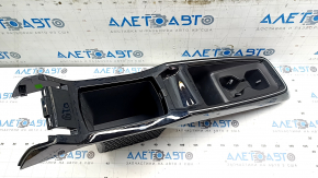 Накладка центральной консоли подстаканник Volkswagen ID.4 23-26 черный глянец, царапины