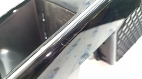Накладка центральной консоли подстаканник Volkswagen ID.4 23-26 черный глянец, царапины