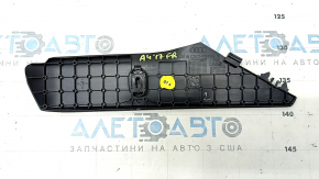 Накладка центральной консоли передняя правая Audi A4 B9 17-25 черная, с заглушкой