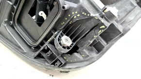 Фара передняя правая Mercedes W213 E 17-20 LED, без блока, сломан корпус, сломано крепление