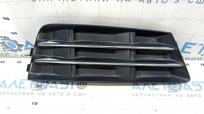 Решетка переднего бампера правая Audi A4 B9 17-17 без радара, хром