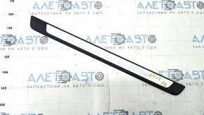 Накладка порога внешняя передняя правая Audi A4 B9 17-25 хром, царапины