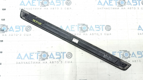 Накладка порога внешняя передняя правая Audi A4 B9 17-25 хром, царапины