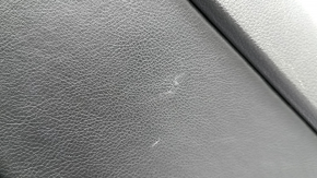 Обшивка двери карточка задняя правая VW Tiguan 09-17 черная, подлокотник кожа черная, вставка кожа черная, царапины