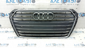 Решетка радиатора в сборе Audi A4 B9 17 с эмблемой, под парктроники, светлый хром, песок
