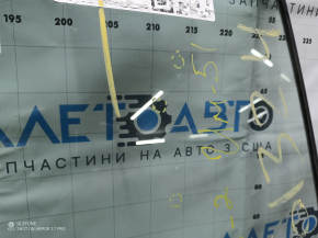 Лобовое стекло Audi Q3 8U 16-18 под датчик дождя, песок
