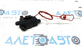 Замок лючка бензобака Audi Q7 4L 10-15