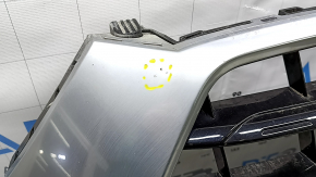 Решетка радиатора grill в сборе Audi Q3 8U 16-18 с эмблемой, черный глянец, царапины на хроме
