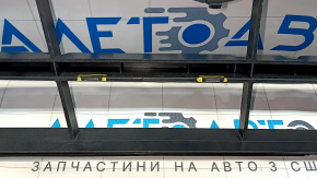 Каркас решетки радиатора grill Audi Q5 80A 18-20 сломаны крепления