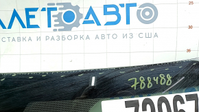 Лобовое стекло Infiniti Q50 15-20 под датчик дождя, без камеры, PGW, скол, воздух по кромке