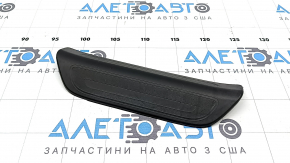 Накладка порога наружная задняя правая Audi Q3 8U 15-18 черная, царапины