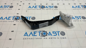 Кронштейн телевизора нижний правый Audi Q3 8U 15-18