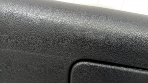 Decorație inferioară hayon Audi Q7 4L 10-15 neagră, cu dopuri, fără perdea, uzată, zgârieturi