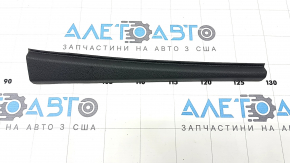 Накладка передней стойки центральная правая Audi Q7 4L 10-15 черная