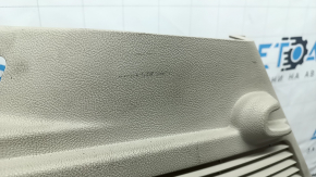 Обшивка арки правая Lincoln MKC 17-19 бежевая с темно-серым, царапины, под чистку, побелел пластик, с прикуривателем