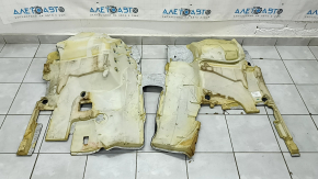 Покрытие пола переднее Audi Q7 4L 10-15 черное, под чистку, надорвано
