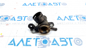 Фланец системы охлаждения Audi Q3 8U 15-18