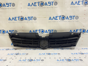 Решетка радиатора grill VW Jetta 11-14 USA без эмблемы
