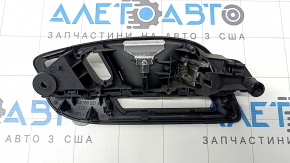 Ручка двери внутренняя передняя левая Audi Q7 4L 10-15 хром, под память, царапины