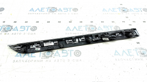 Накладка передней панели правая Volvo XC90 16-23 под дерево, глянец, с подсветкой, царапины
