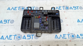 Блок предохранителей подкапотный Ford Fusion mk5 13-20 hybrid без крышки, сломаны крепления
