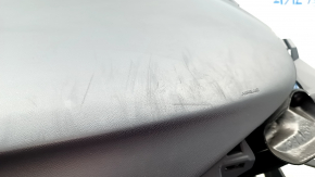 Торпедо передняя панель с AIRBAG Chevrolet Bolt 17-21 темно-серая, потертость, царапины