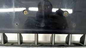 Решетка радиатора grill Audi Q5 8R 13-17 рест, под парктроники, глянец, хром, с эмблемой quattro, царапины, незаводские отверстия, песок