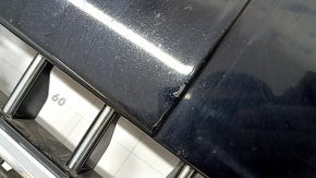 Решетка радиатора grill Audi Q5 8R 13-17 рест, под парктроники, глянец, хром, с эмблемой quattro, царапины, незаводские отверстия, песок