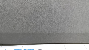 Обшивка двери багажника пластик верхняя Lexus RX300 RX330 RX350 RX400h 04-09 серая, царапины