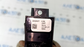 Кнопка паркинга BMW 5 G30 17-23 auto hold