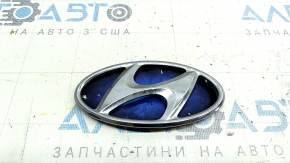 Эмблема значок крышки багажника Hyundai Sonata 11-15 hybrid, примята подложка