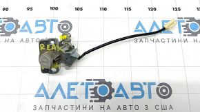 Личинка замка крышки багажника Toyota Camry v40 с датчиком, без ключа