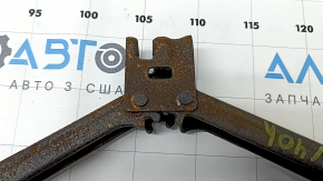 Домкрат Toyota Camry v40 ржавый