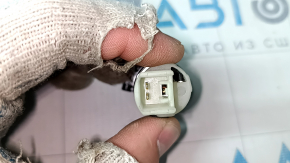 Brichetă pentru țigări cu capac pentru panoul frontal Toyota Camry v40