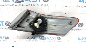 Фонарь внешний крыло левый Toyota Camry v40 10-11 hybrid, с креплением, потерт