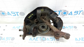 Цапфа со ступицей передняя левая Toyota Camry v40 с кожухом, с шаровой, ржавая, замят кожух