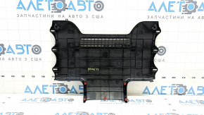 Накладка пола задняя центральная Toyota Prius 50 Prime 17-19 черная, потерта