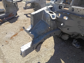 Четверть передняя правая Lexus RX300 RX330 RX350 RX400h 04-09 на кузове, серебро