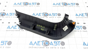 Обшивка двери багажника правая Ford Escape MK4 20-26 черная, потерта