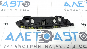 Крепление переднего бампера правое Ford Escape MK4 20-26 надлом защелки