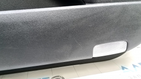 Garnitură uși față dreapta Toyota Prius 50 Prime 17-22 negru, inserție piele neagră, cotieră piele neagră, zgârieturi